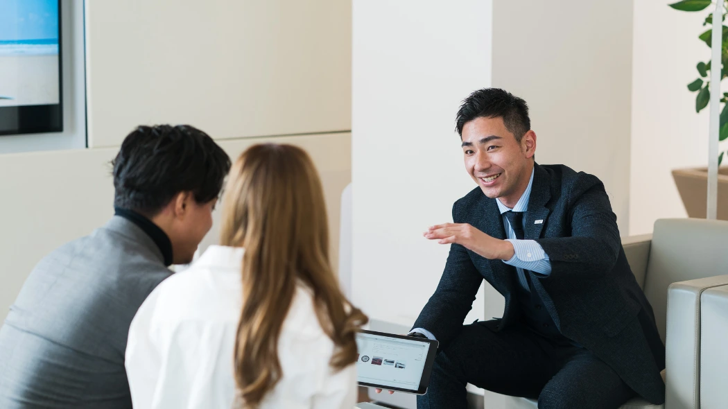 tugas salesman taking order